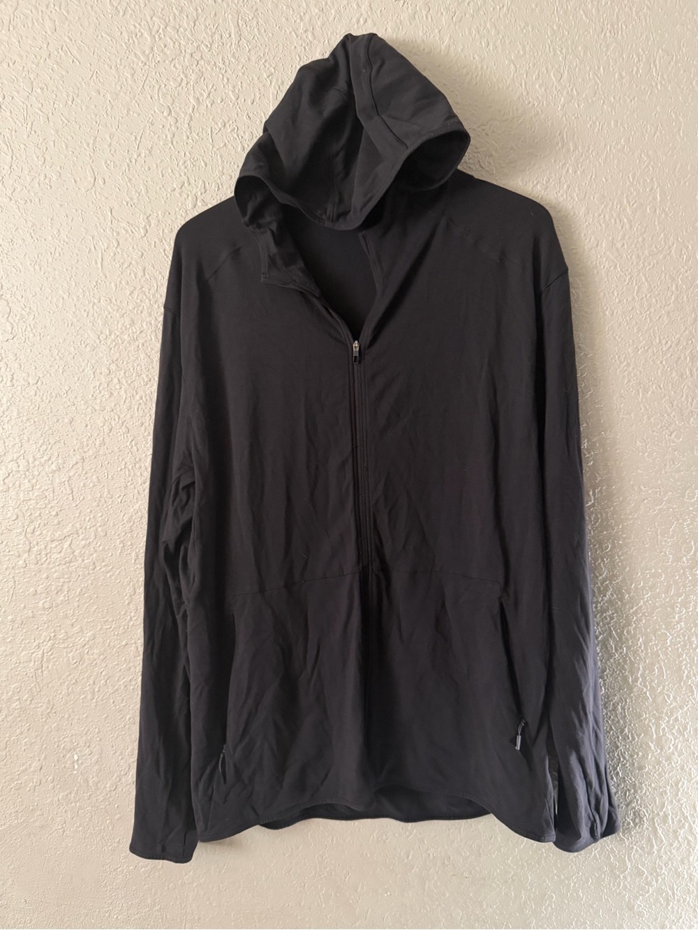 Lululemon Men’s Black Zip Up Hoodie Size XL